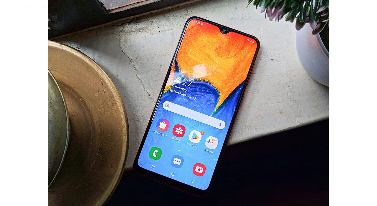 گوشی موبایل سامسونگ مدل Galaxy A20 SM-A205F/DS دو سیم کارت ظرفیت 32گیگابایت