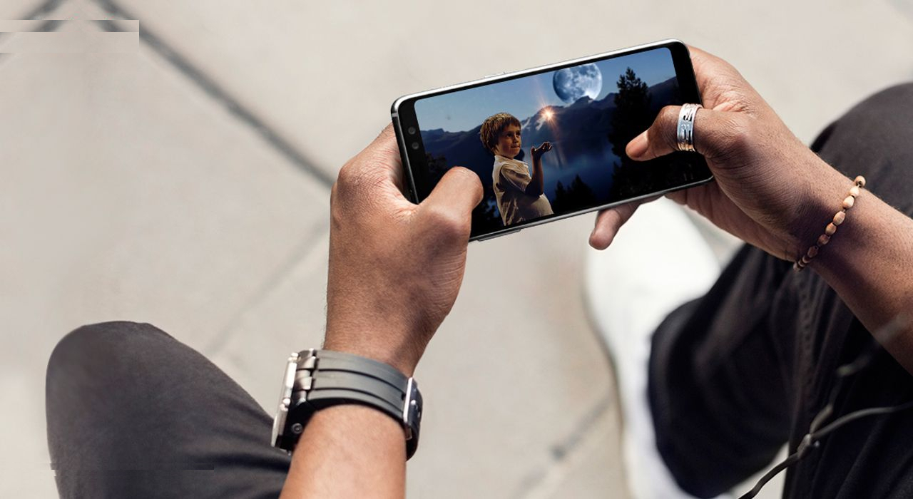 گوشی موبایل سامسونگ مدل Galaxy A8 (2018) دو سیم‌کارت