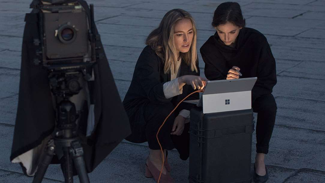 تبلت مایکروسافت مدل Surface Pro 2017 - N