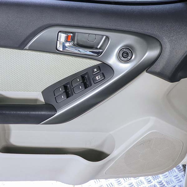 خودرو کارکرده کیا مدل سراتو آپشنال دنده اتوماتیک سال 1397