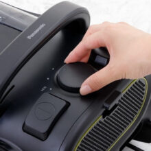 جاروبرقی 2000 وات پاناسونیک  مدل MC-CL605