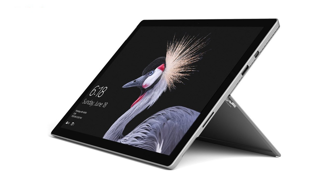 تبلت مایکروسافت مدل Surface Pro 2017 - C به همراه کیبورد Black Type Cover