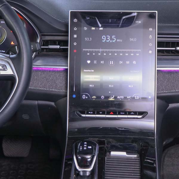 خودرو کارکرده کی ام سی مدل J7 دنده اتوماتیک سال 1401