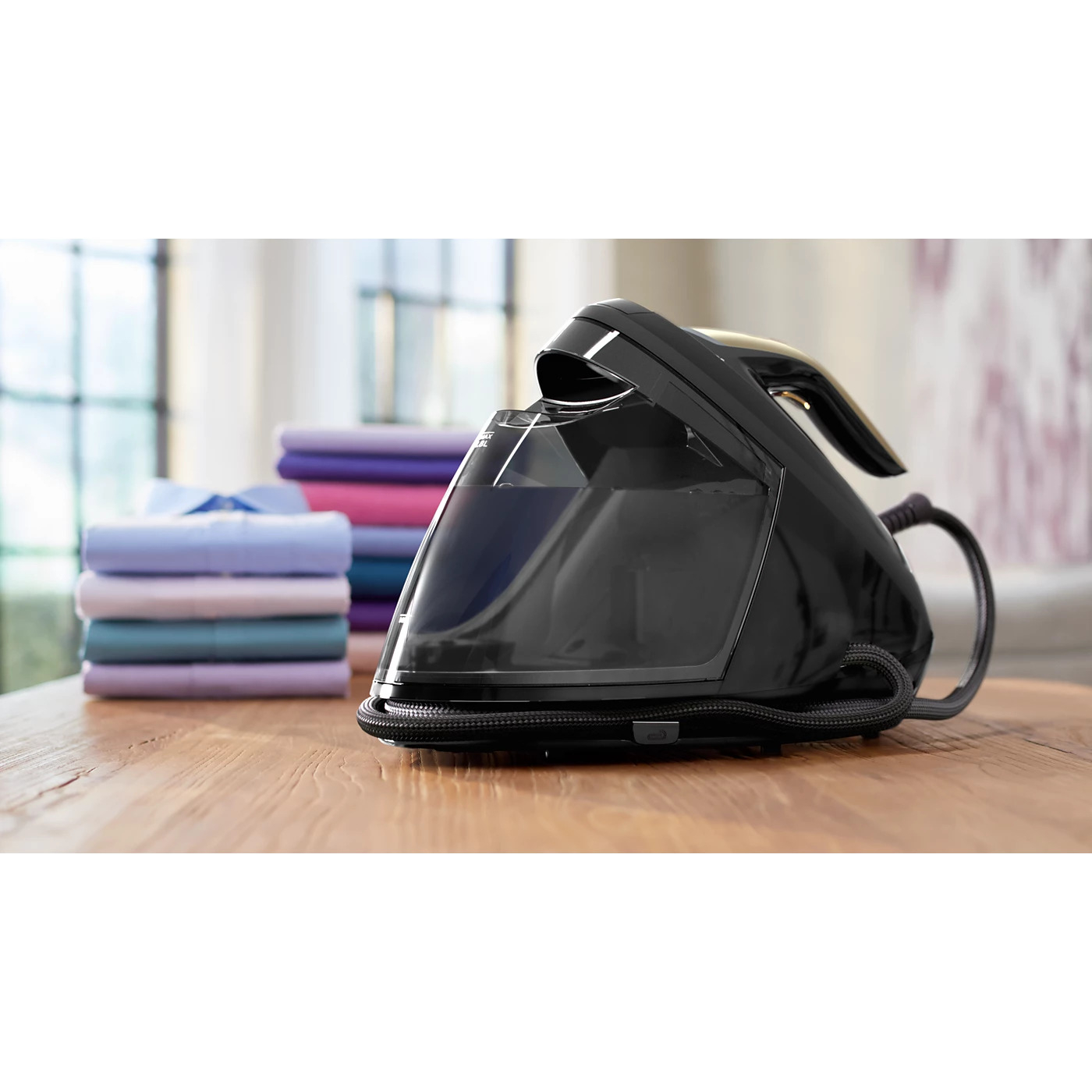 اتو مخزن‌دار 2700 وات فیلیپس مدل PSG8130/80