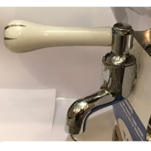 سماور برقی مگافورس مدل کلاسیک E-130 گنجایش 4.5 لیتر