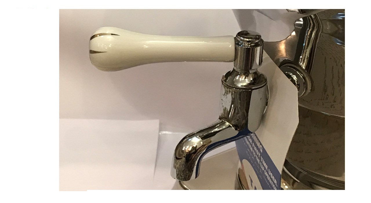 سماور برقی مگافورس مدل کلاسیک E-130 گنجایش 4.5 لیتر