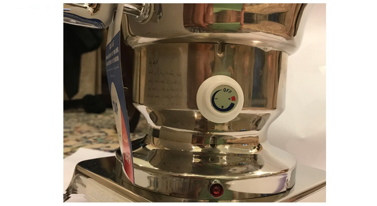 سماور برقی مگافورس مدل کلاسیک E-130 گنجایش 4.5 لیتر