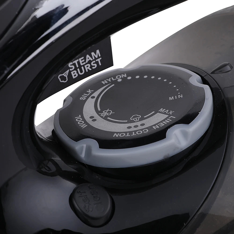 اتو بخار 2600 وات دسینی مدل 960