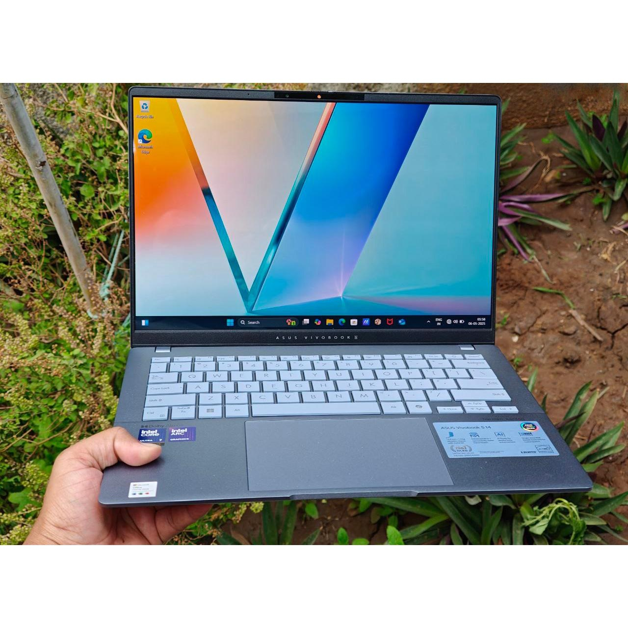 لپ تاپ 14 اینچی ایسوس مدل Vivobook S 14 S5406SA-QD093-Core Ultra 5 226V-16GB LPDDR5X-512GB SSD-OLED