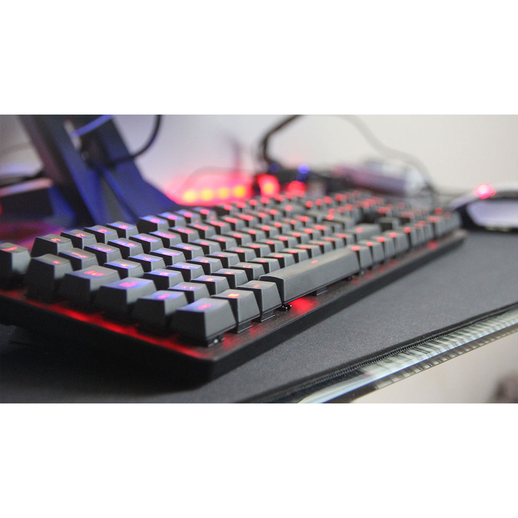 کیبورد مکانیکی مخصوص بازی لاجیتک مدل G413 Carbon