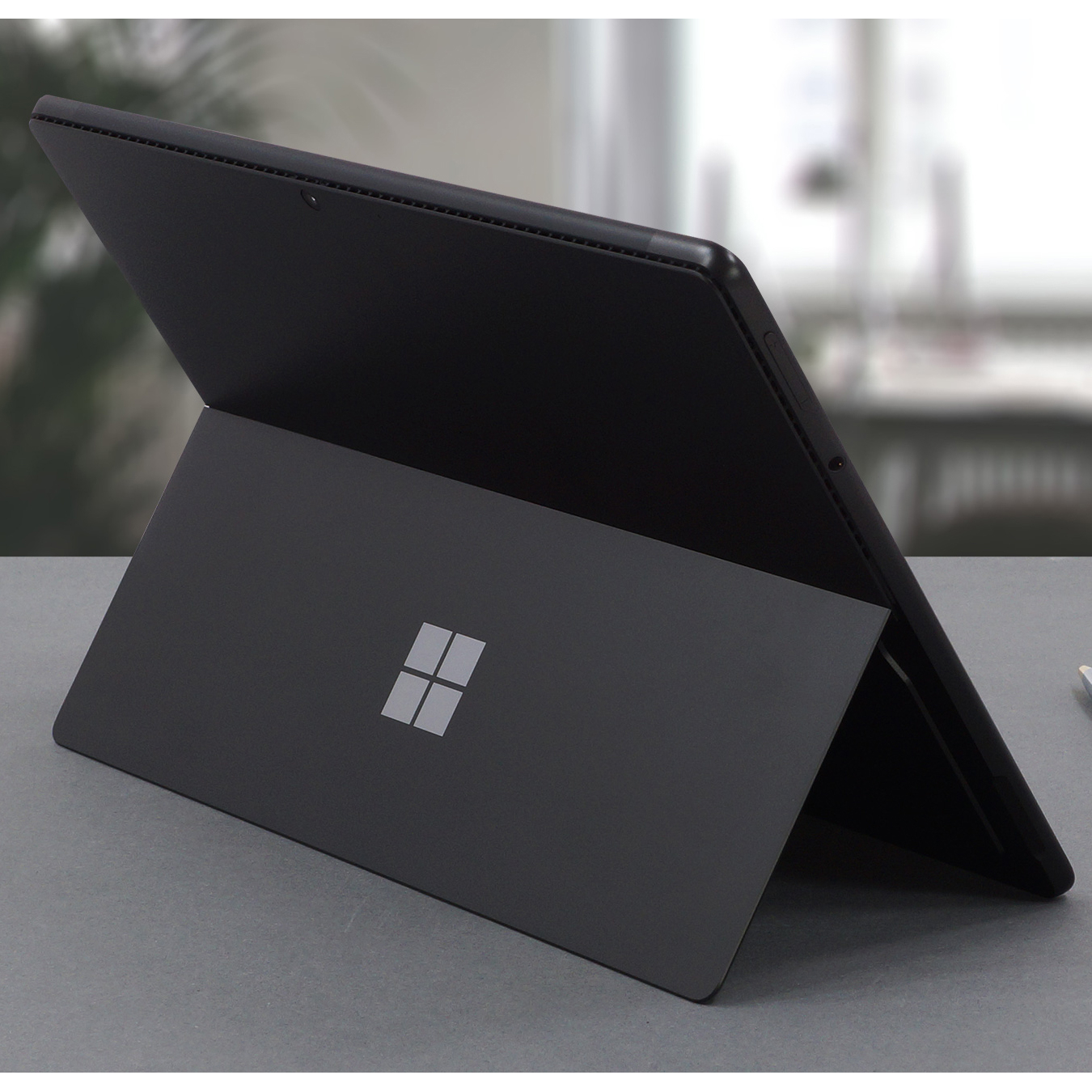 تبلت مایکروسافت مدل Surface Pro 8-i5 ظرفیت 256 گیگابایت و 16 گیگابایت رم