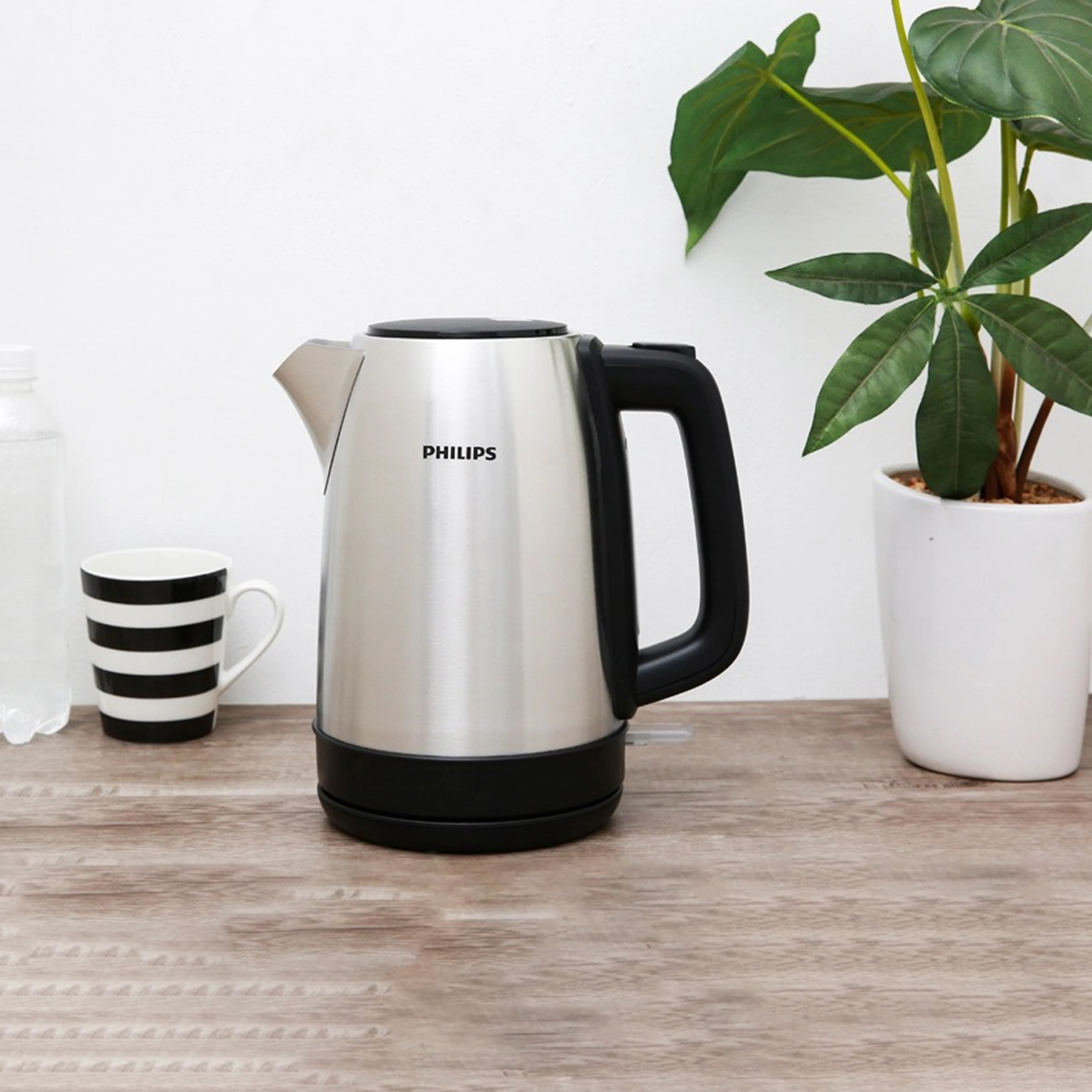 کتری برقی فیلیپس مدل HD9350