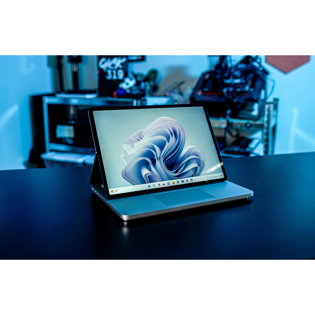 لپ تاپ 14.4 اینچی مایکروسافت مدل Surface Laptop Studio 2-i7 13700H-64GB LPDDR5x-1TB SSD-RTX4060 8GB-Touch 120Hz