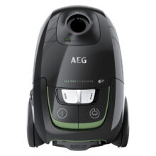 جاروبرقی 700 وات آ ا گ مدل  VX8-2-OKO