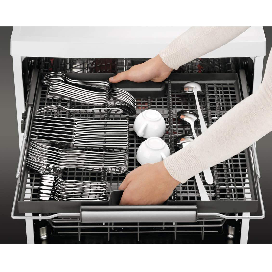 ماشین ظرفشویی آ ا گ مدل FFE63700PW