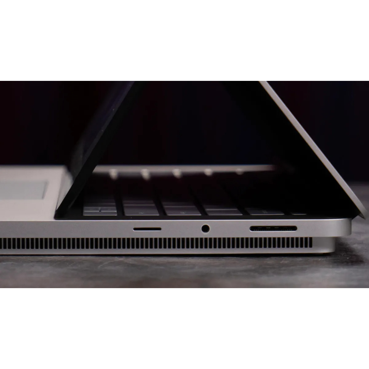 لپ تاپ 14.4 اینچی مایکروسافت مدل Surface Laptop Studio 2-i7 13800H-16GB LPDDR5x-512GB SSD-RTX4050 6GB-Touch 120Hz