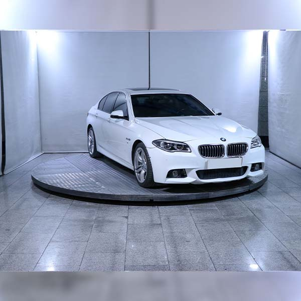 خودرو کارکرده بی ام دبلیو مدل 528i فول دنده اتوماتیک سال 2015