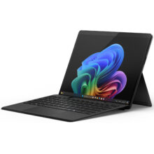 تبلت 13 اینچی مایکروسافت مدل Surface Pro 11-Snapdragon X Elite OLED ظرفیت 256 گیگابایت و رم 16 گیگابایت به همراه کیبورد Surface Pro Copilot