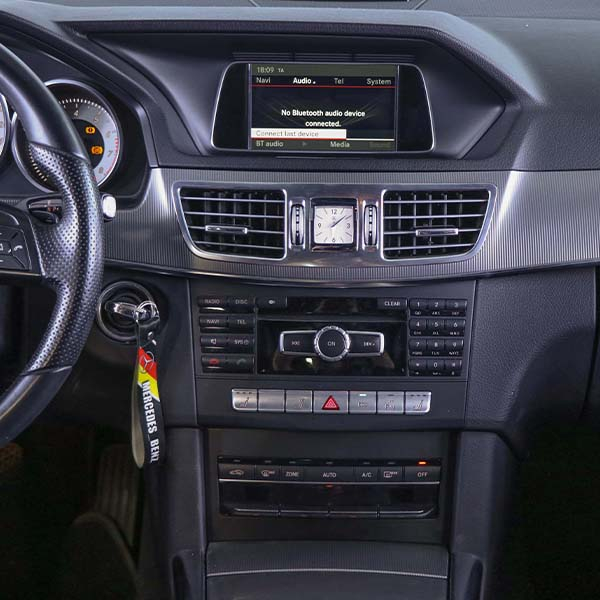 خودرو کارکرده بنز مدل E250 نیمه فول دنده اتوماتیک سال 2014