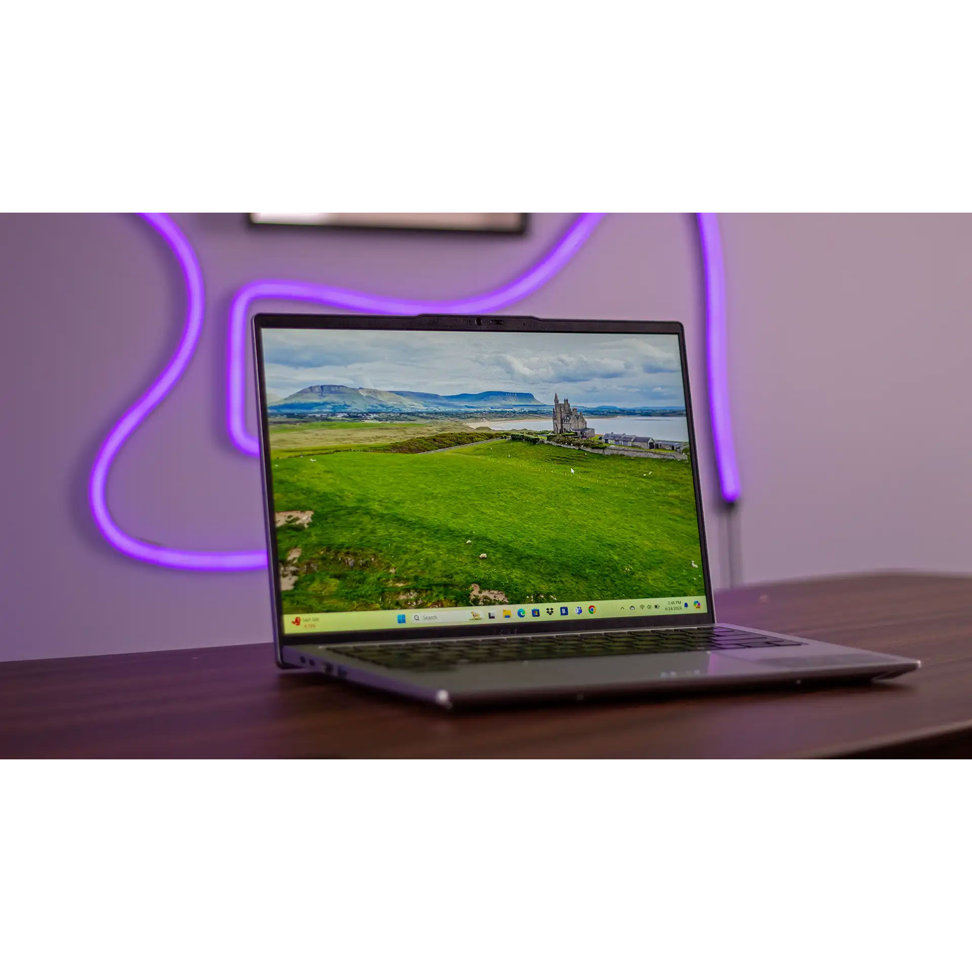 لپ تاپ 14 اینچی ایسر مدل Swift Go 14 SFG14-73T-75FA-Core Ultra 7 155H-16GB LPDDR5X-1TB SSD-Touch-W-Backlit-Fingerprint