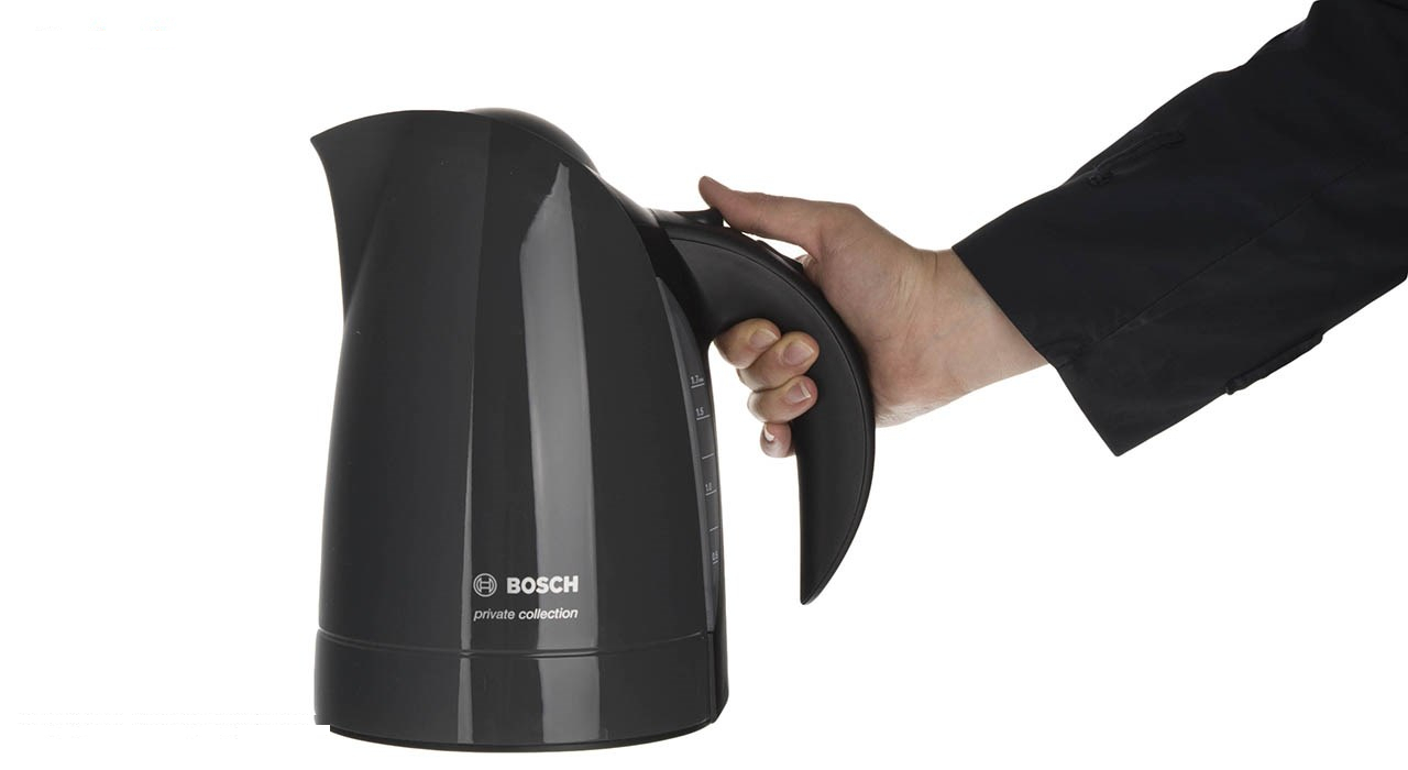 کتری برقی بوش مدل TWK6L132