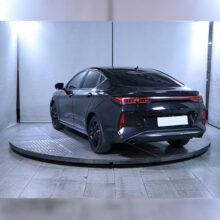 خودرو کارکرده کی ام سی مدل j7 دنده اتوماتیک سال 1402