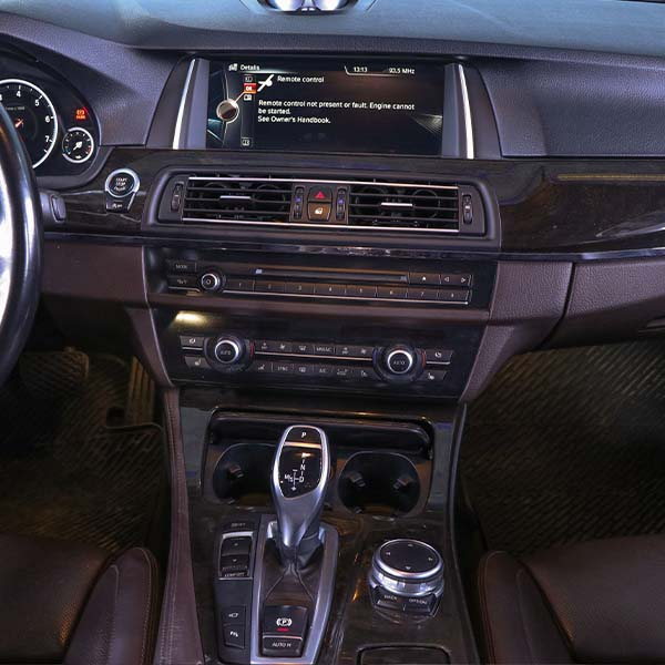 خودرو کارکرده بی ام دبلیو مدل 528i فول دنده اتوماتیک سال 2015