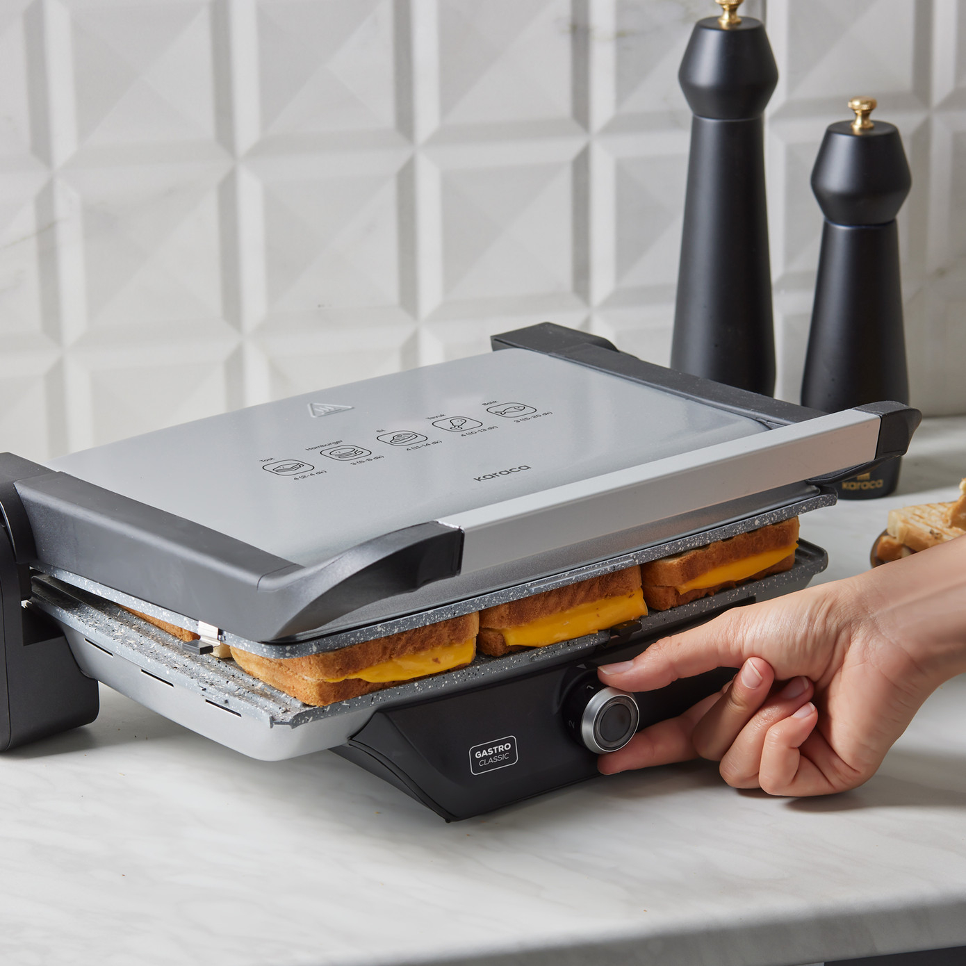 ساندویچ ساز کاراجا مدل Gastro