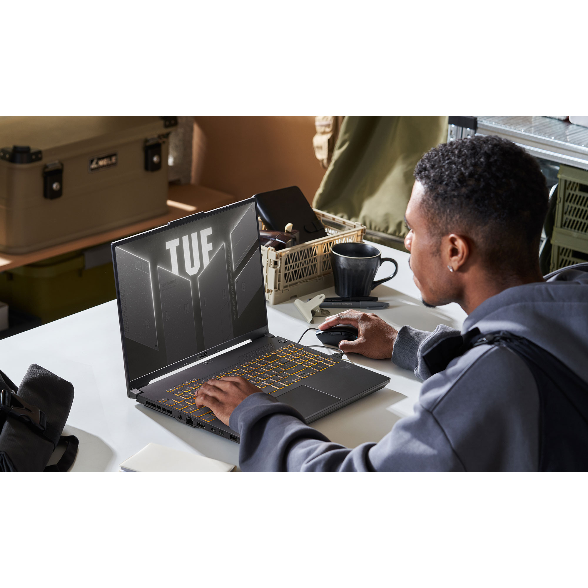 لپ تاپ 16 اینچی ایسوس مدل TUF Gaming F16 FX607JU-N3101-i7 13650HX-16GB DDR5 4800MHz-1TB SSD-RTX4050 6GB-FHD 165Hz