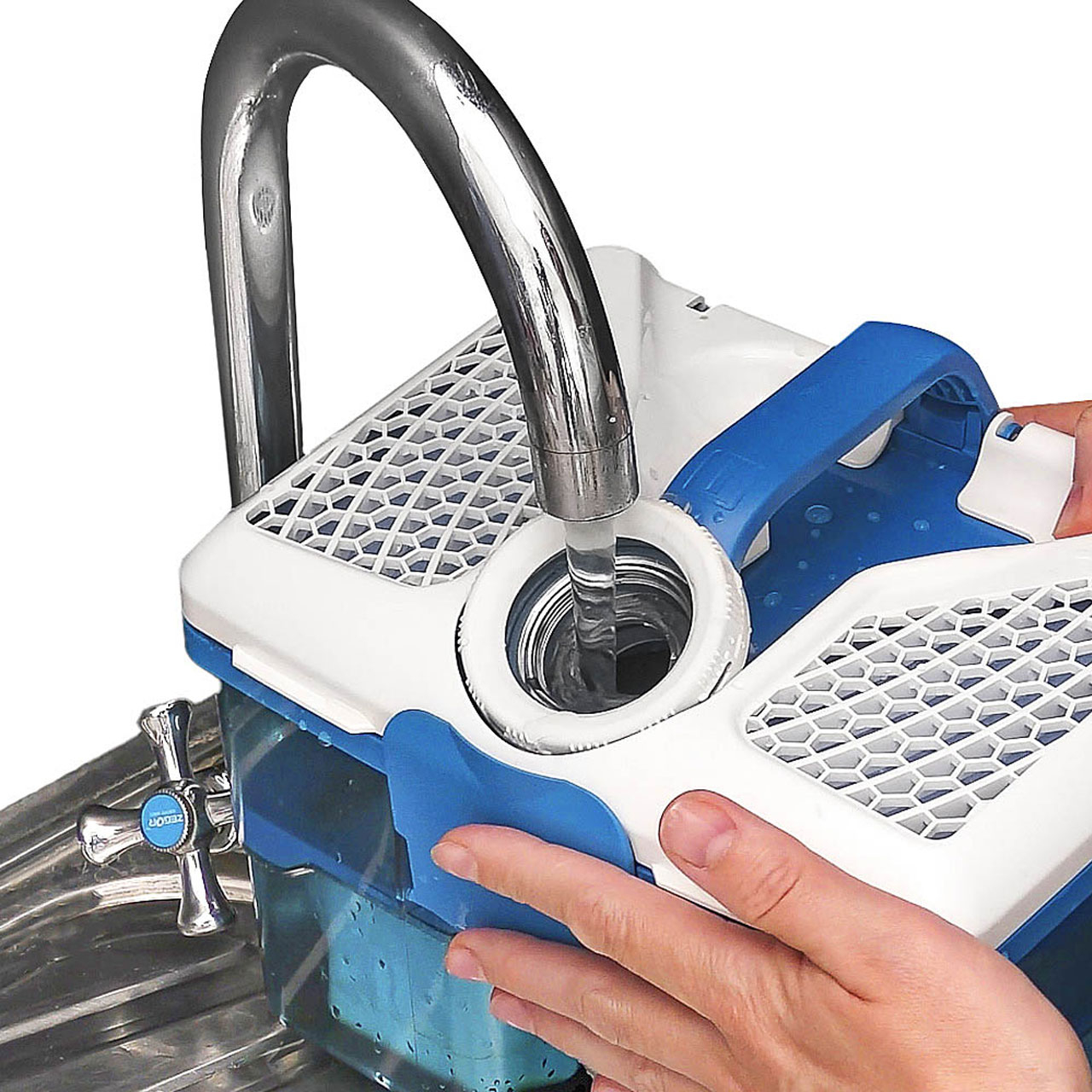 جاروبرقی مخزن‌دار 1700 وات توماس مدل 788569