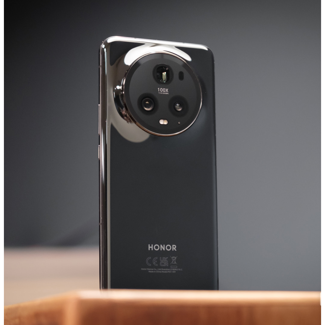 گوشی موبایل آنر مدل Magic5 Pro دو سیم کارت ظرفیت 512 گیگابایت و رم 12 گیگابایت