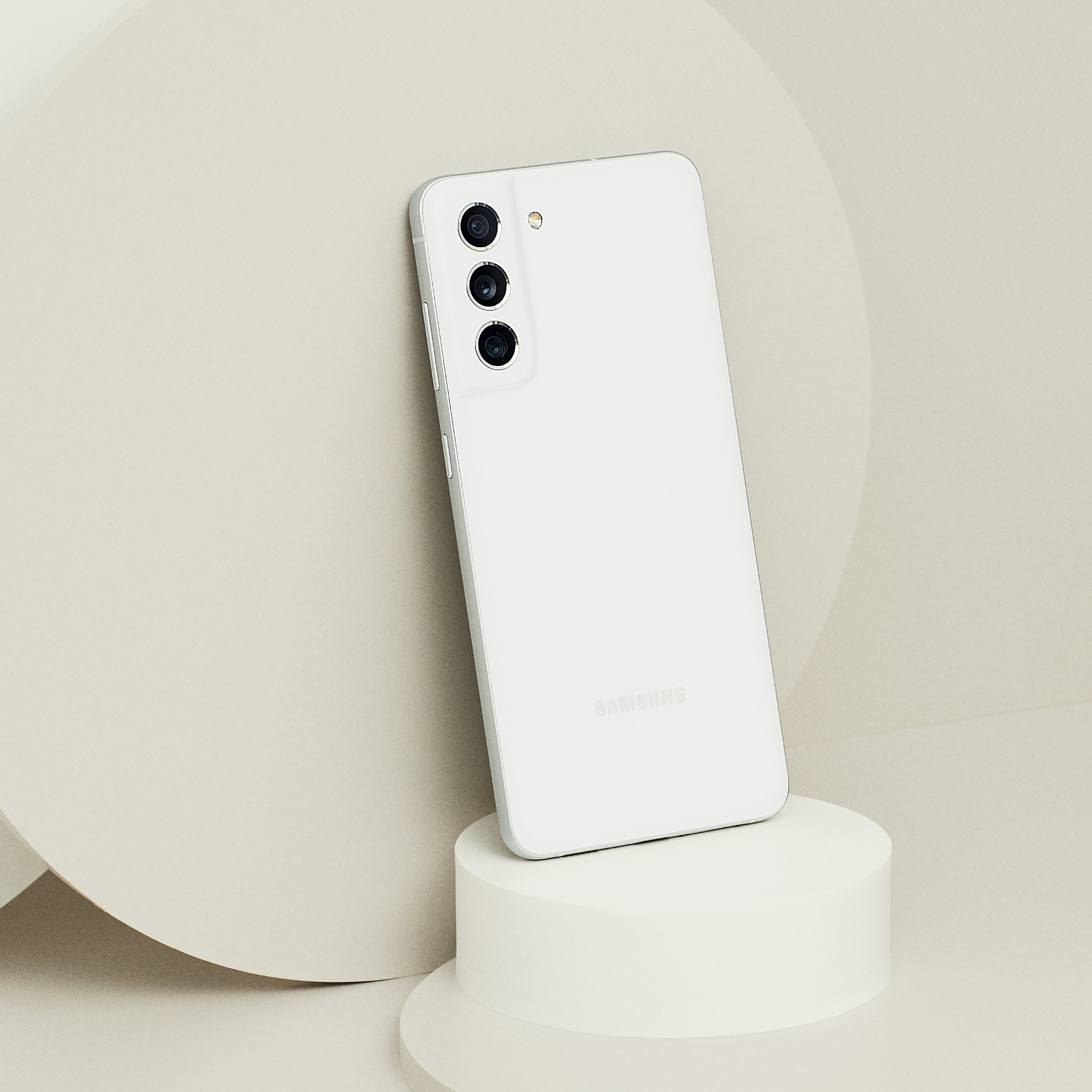 گوشی موبایل سامسونگ مدل Galaxy S21 FE 5G SM-G990E/DS دو سیم‌ کارت ظرفیت 128 گیگابایت و رم 8 گیگابایت - اکتیو