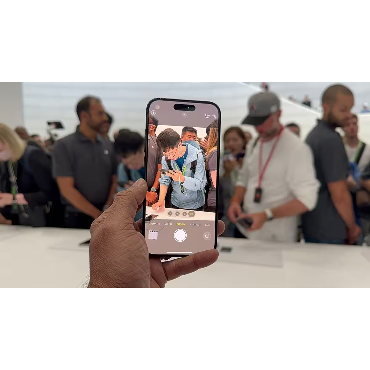 گوشی موبایل اپل مدل iPhone 15 Pro Max ZAA دو سیم کارت ظرفیت 256 گیگابایت و رم 8 گیگابایت