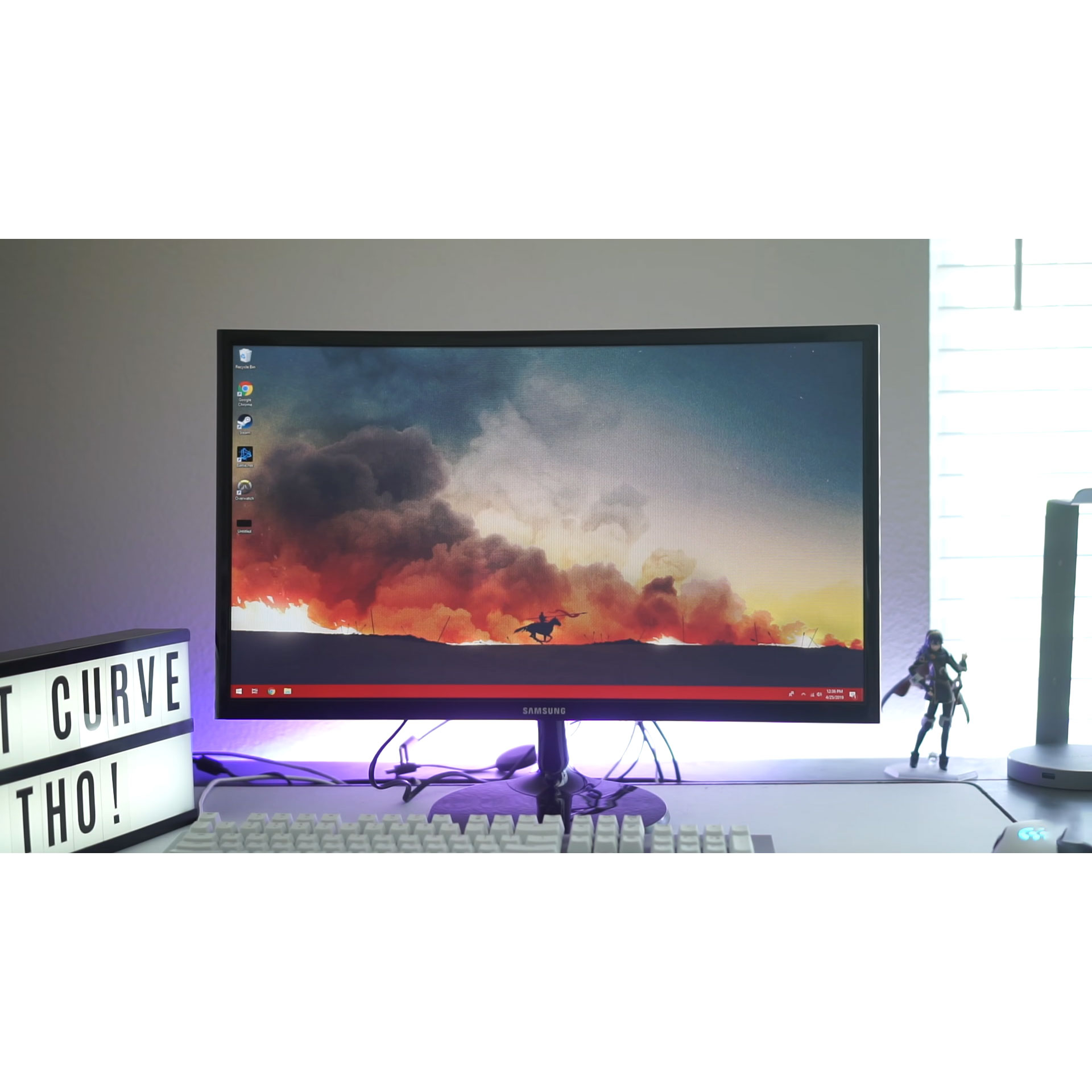 مانیتور سامسونگ مدل C24F390 سایز 24 اینچ