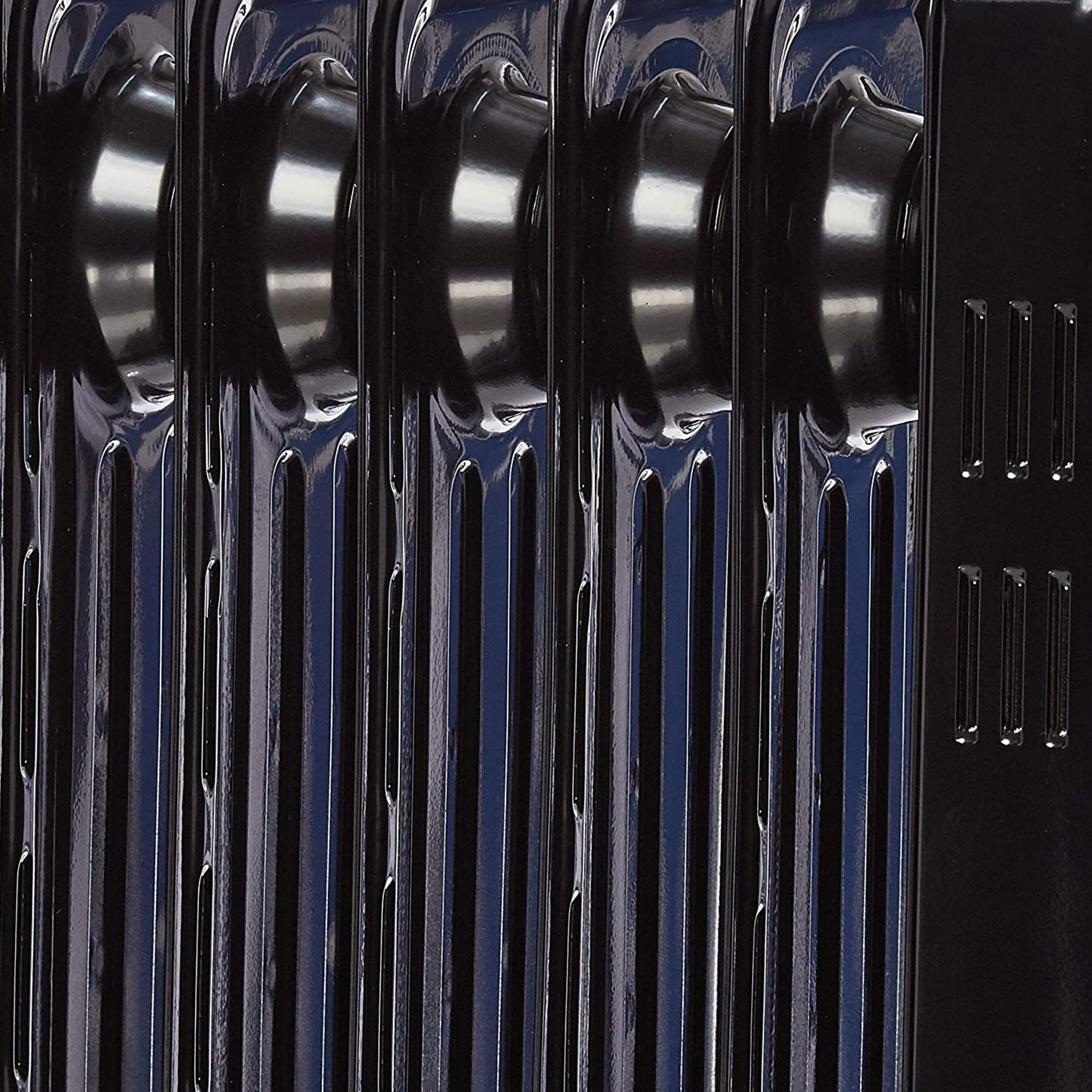 شوفاژ برقی بلک اند دکر مدل OR070D-B5