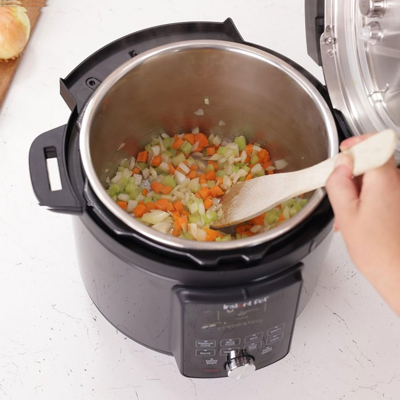 زودپز برقی اینستنت مدل DPPC604 گنجایش 6 لیتر