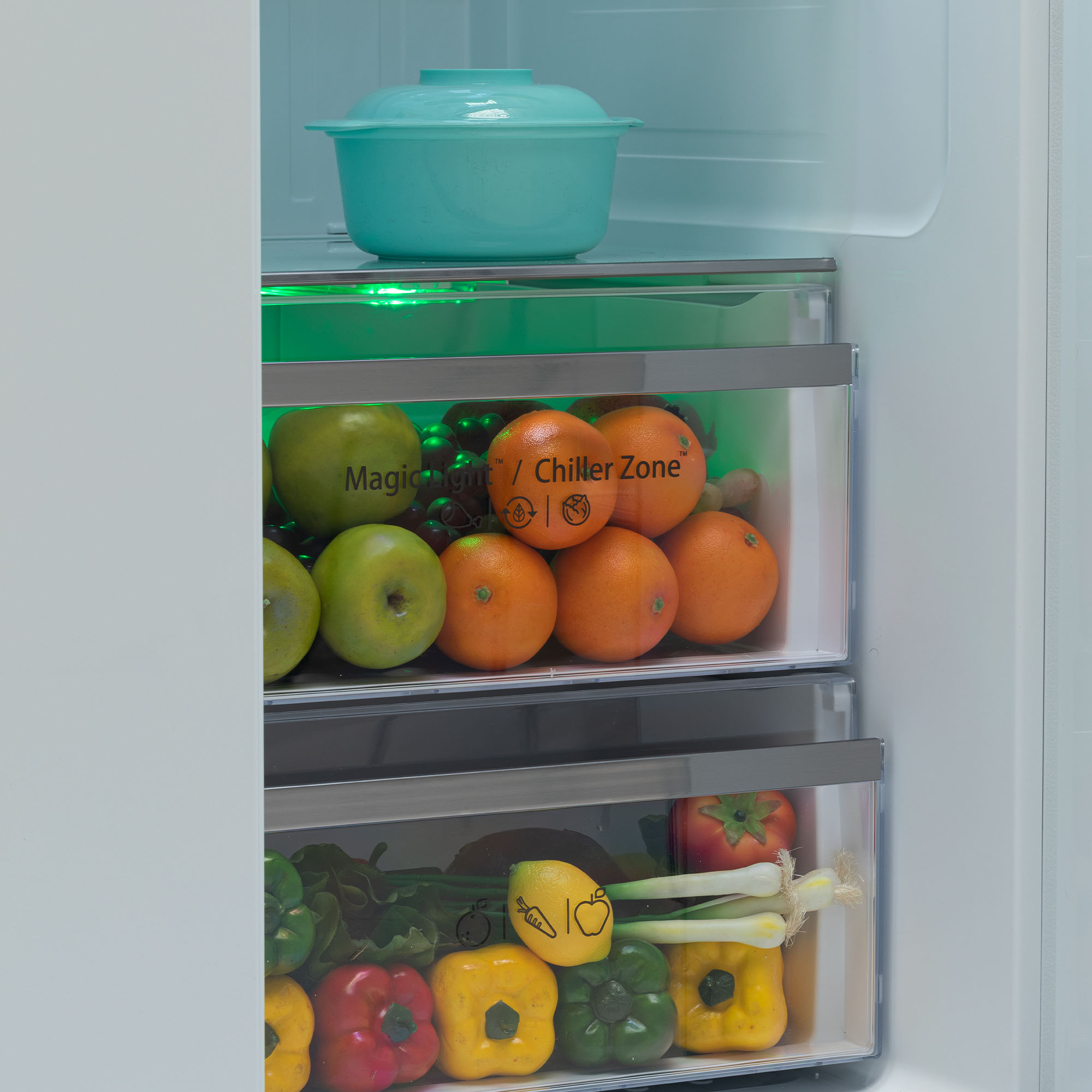 یخچال و فریزر ساید بای ساید 32 فوت اسنوا مدل SN8-2032GW