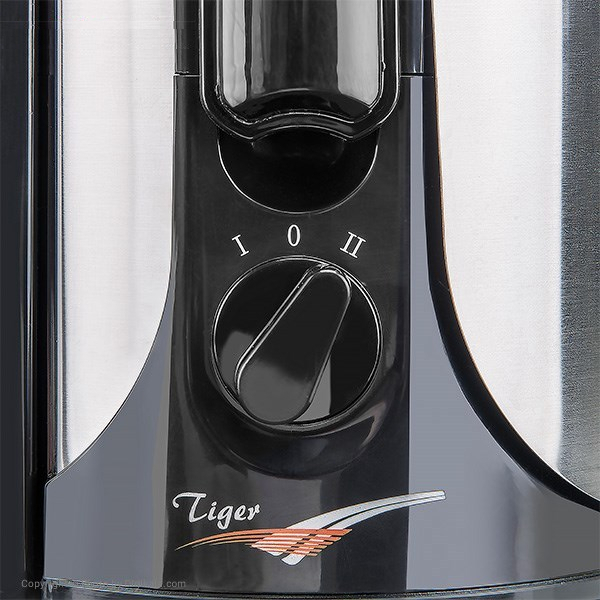 آبمیوه گیری پارس خزر مدل Tiger به همراه آب مرکبات گیری پارس خزر مدل Citrus