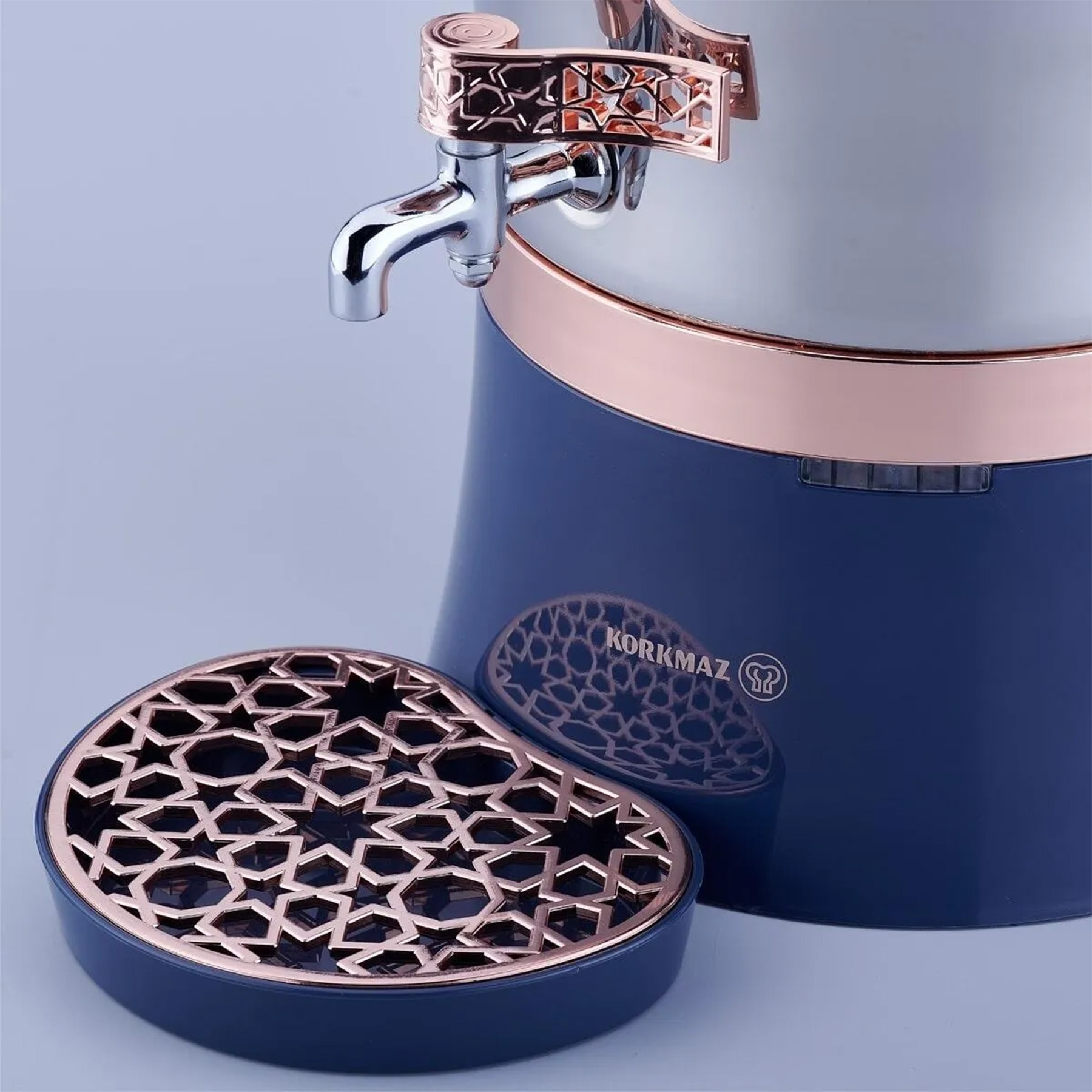 سماور برقی کرکماز مدل A843-01 گنجایش 3.5 لیتر