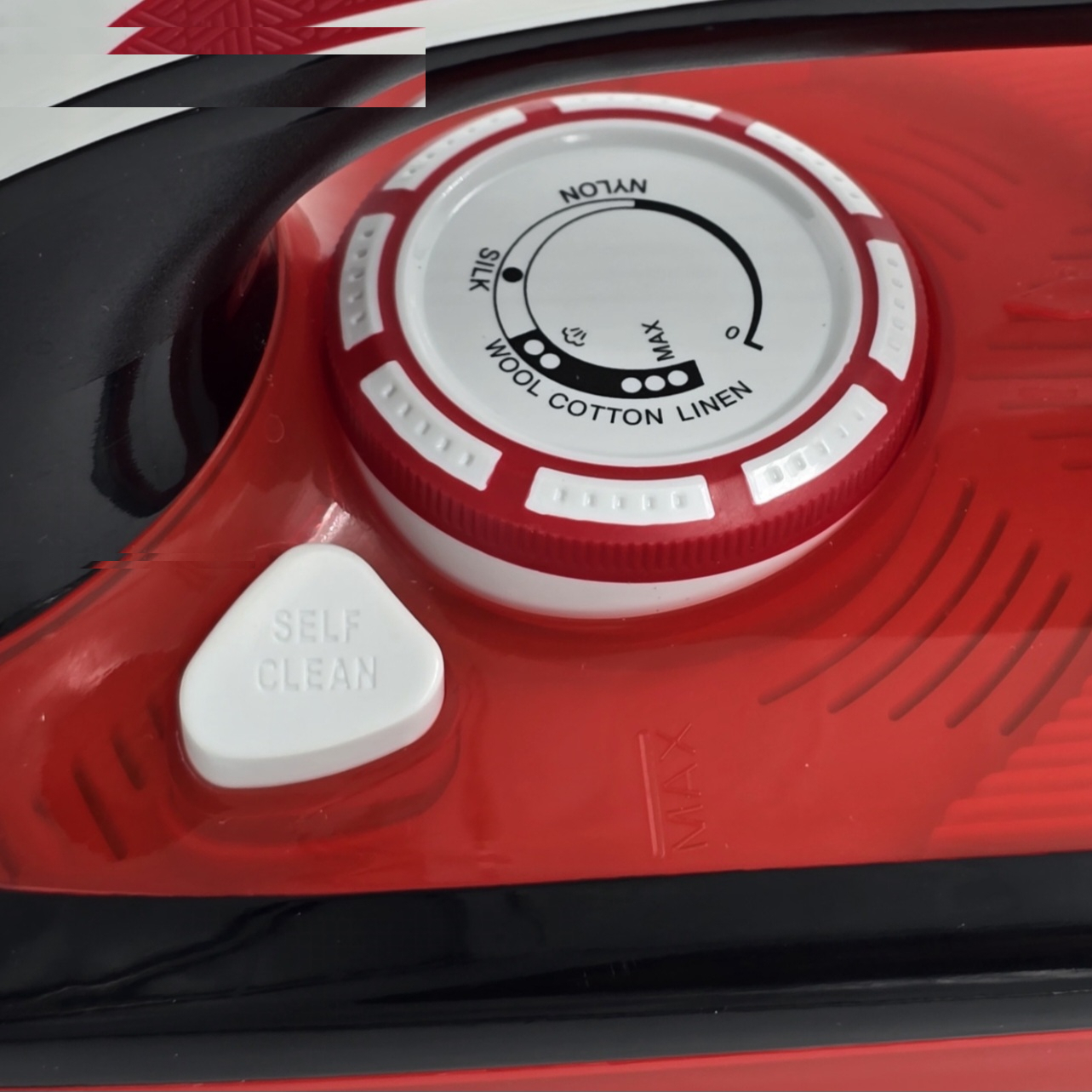 اتو بخار 2400 وات دسینی مدل 5523