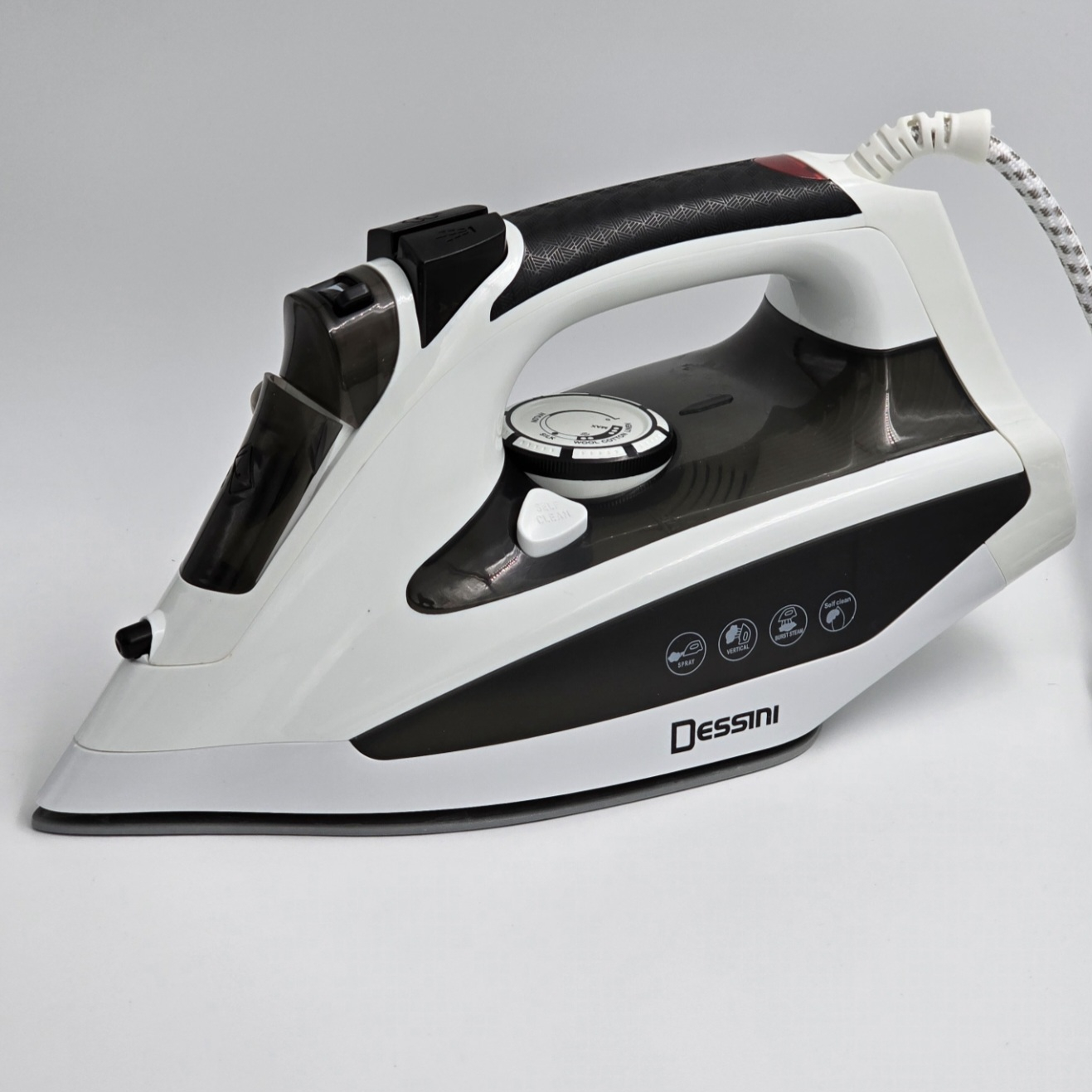 اتو بخار 2400 وات دسینی مدل 5523