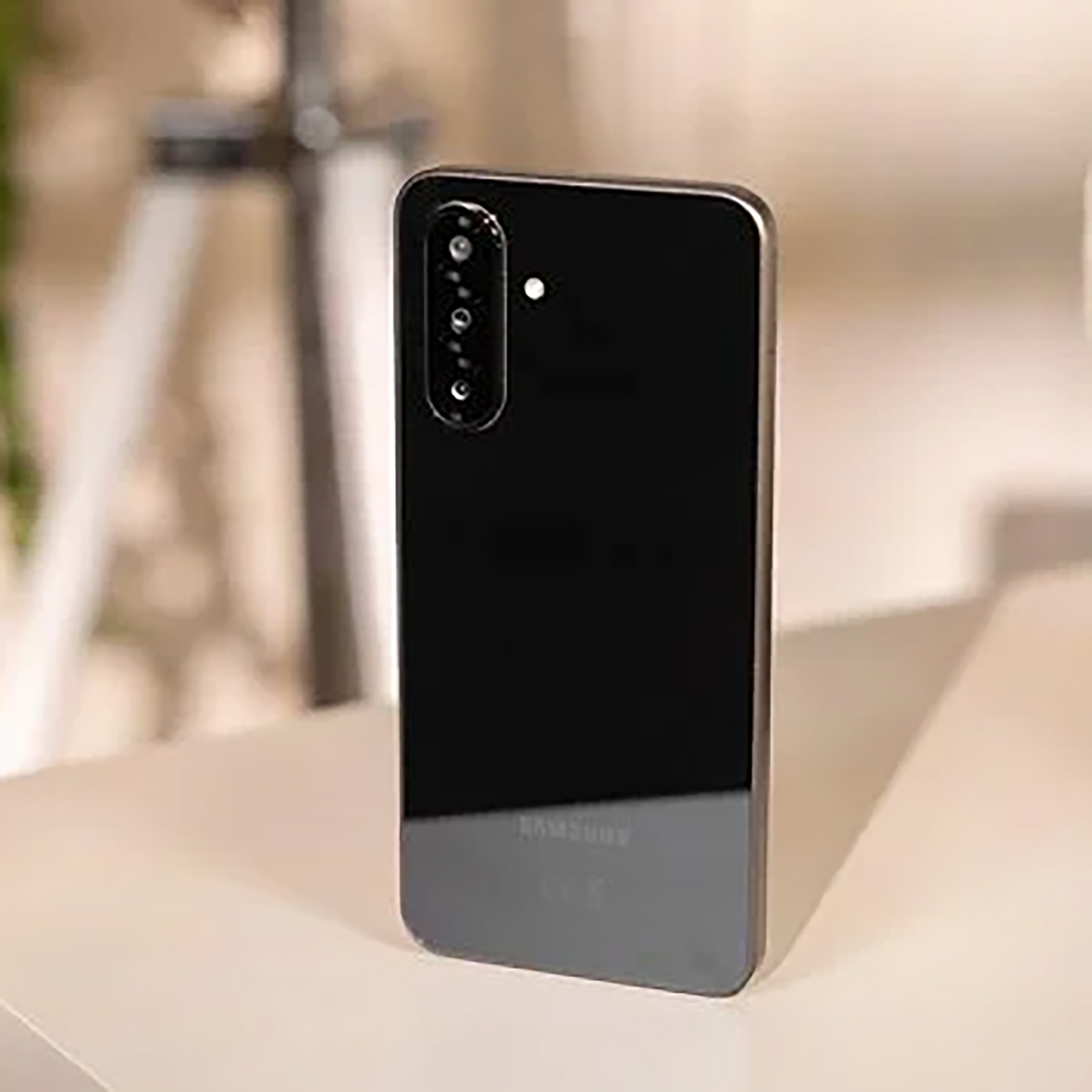 گوشی موبایل سامسونگ مدل Galaxy A26 دو سیم کارت ظرفیت 256 گیگابایت و رم 8 گیگابایت