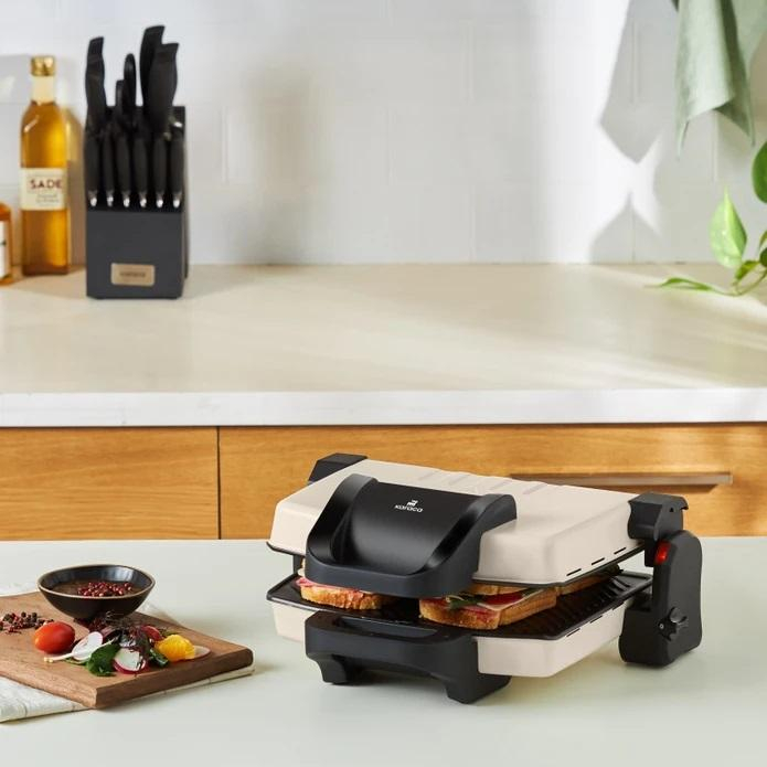 ساندویچ ساز کاراجا مدل فوچر