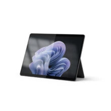 تبلت 13 اینچی مایکروسافت مدل Surface Pro 10-Core Ultra 7 165U ظرفیت 256 گیگابایت و رم 16 گیگابایت به همراه کیبورد Surface Pro Copilot