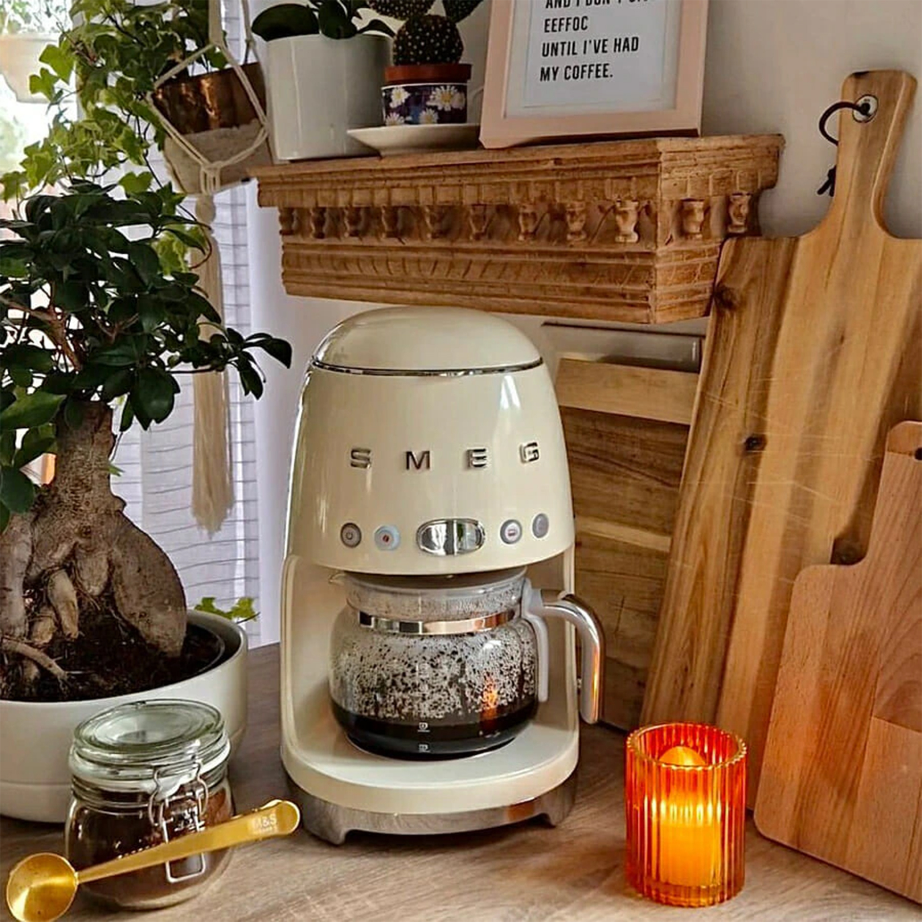 قهوه‌ساز اسمگ مدل DCF02CREU