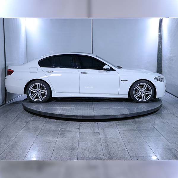 خودرو کارکرده بی ام دبلیو مدل 528i فول دنده اتوماتیک سال 2015