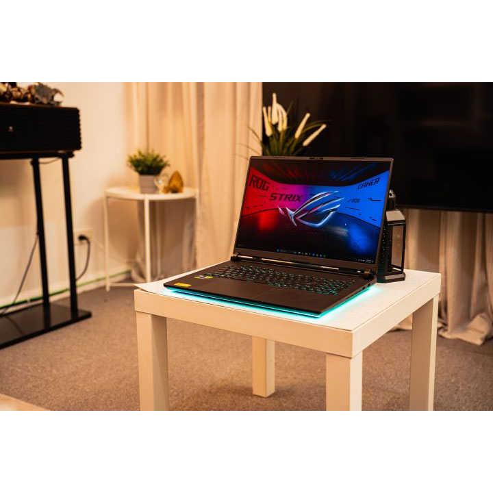 لپ تاپ 18 اینچی ایسوس مدل ROG Strix SCAR 18 G835LX-SA047W-Core Ultra 9 275HX-64GB DDR5-4TB SSD-RTX5090-QHD 240Hz-W