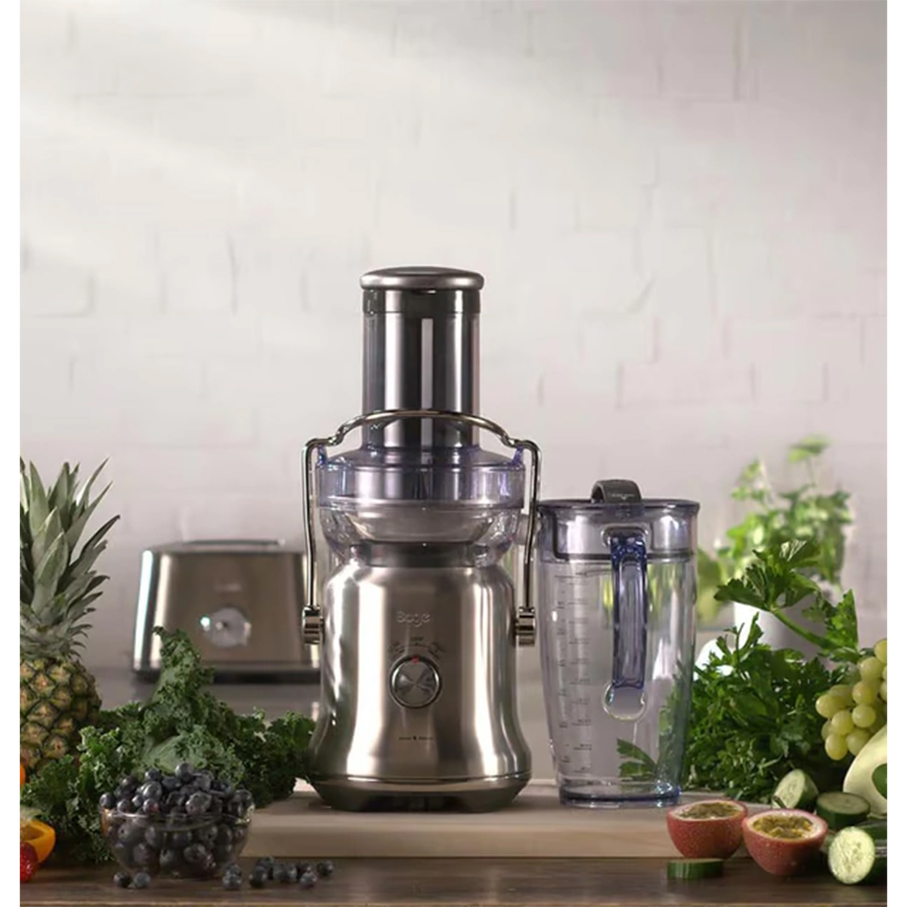 آبمیوه گیری سیج مدل SJE830