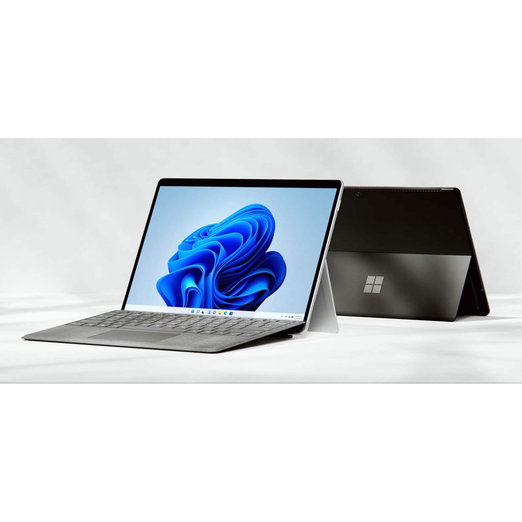 تبلت مایکروسافت مدل Surface Pro 8-i7 ظرفیت 256 گیگابایت و رم 16 گیگابایت به همراه کیبورد Signature Black و قلم Slim Pen 2