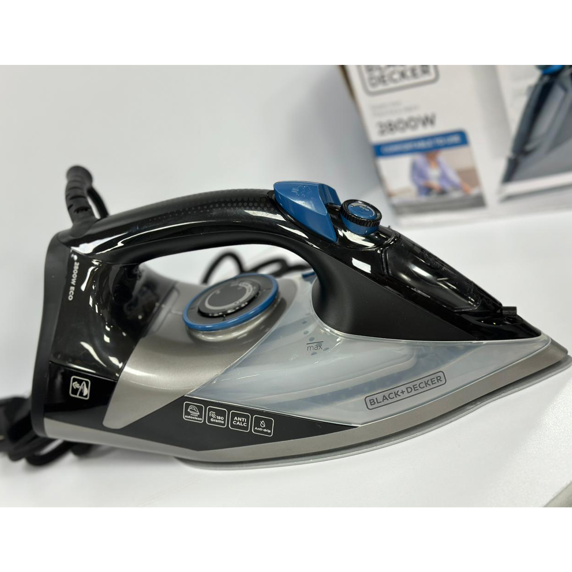 اتو بخار بلک اند دکر مدل BXIR2804E